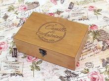 Cargar imagen en el visor de la galería, Caja personalizada para recuerdos de pareja, regalo de aniversario personalizado