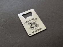 Lade das Bild in den Galerie-Viewer, Personalisierte Flaschenöffner aus Edelstahl, Paarnamen auf Flaschenöffner, Hochzeitsgeschenk