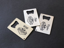 Lade das Bild in den Galerie-Viewer, Personalisierte Flaschenöffner aus Edelstahl, Paarnamen auf Flaschenöffner, Hochzeitsgeschenk