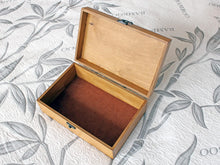 Load image into Gallery viewer, Memory box personalized with your favorite Winnie the Pooh saying, Wooden kepsake box