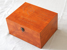 Load image into Gallery viewer, Wedding keepsake box for wedding mementos storage, Personalized wooden box gift for the couple