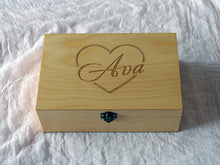 Load image into Gallery viewer, Custom engraved jewelry box, Keepsake box with name and heart