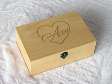 Load image into Gallery viewer, Custom engraved jewelry box, Keepsake box with name and heart