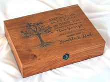 Load image into Gallery viewer, Custom verse on memory box, Personalized wood box with text and image on demand
