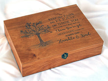 Load image into Gallery viewer, Custom verse on memory box, Personalized wood box with text and image on demand