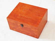 Load image into Gallery viewer, Wedding keepsake box for wedding mementos storage, Personalized wooden box gift for the couple