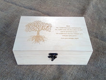 Cargar imagen en el visor de la galería, Caja de recuerdos personalizada con su mensaje especial o poema grabado en la tapa, Caja de recuerdos personalizada