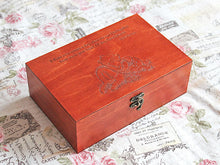 Cargar imagen en el visor de la galería, Caja de madera con cita de Winnie the Pooh, caja de recuerdos, caja con cita grabada, caja de joyería con grabado personalizado, caja de recuerdos, caja de recuerdos