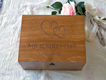 Load image into Gallery viewer, Personalized wedding keepsake box with interlocked hearts and names, Custom anniversary gift
