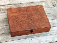 Lade das Bild in den Galerie-Viewer, Personalisierte Tauf-Erinnerungsbox, Taufgeschenk, Erinnerungsbox, Personalisierte Gravurbox, Personalisierte Erinnerungsbox