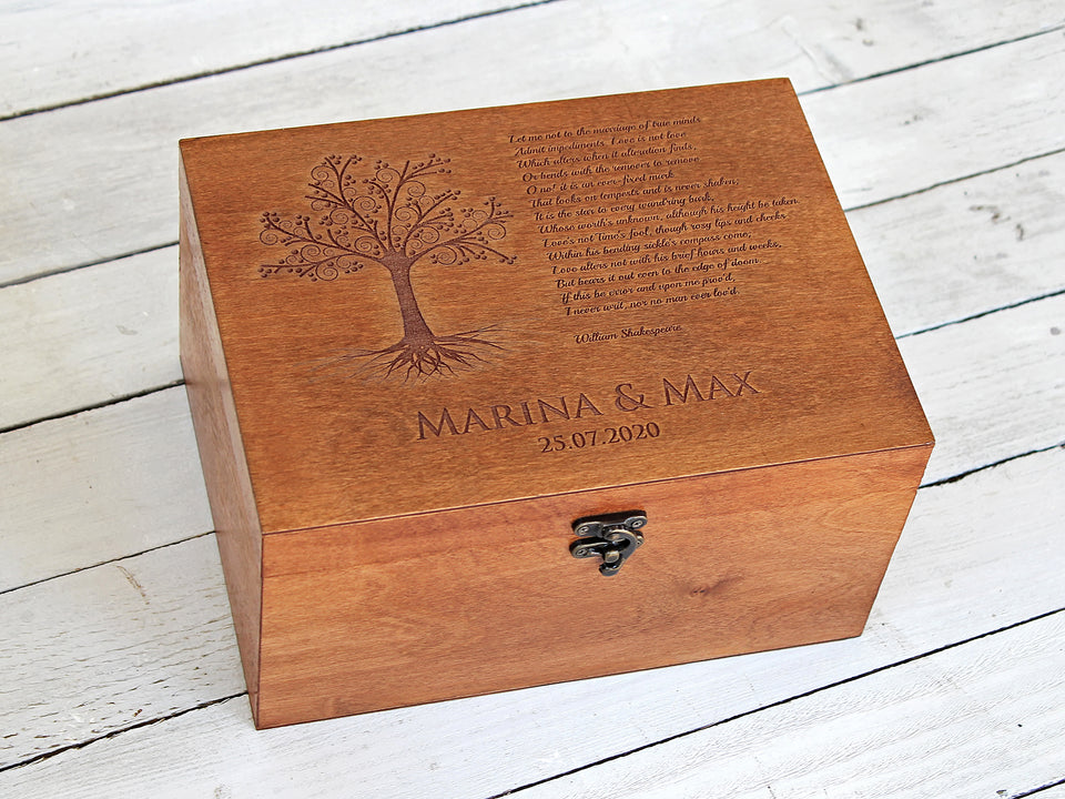 wedding keepsake box with Shakespeare verseShek