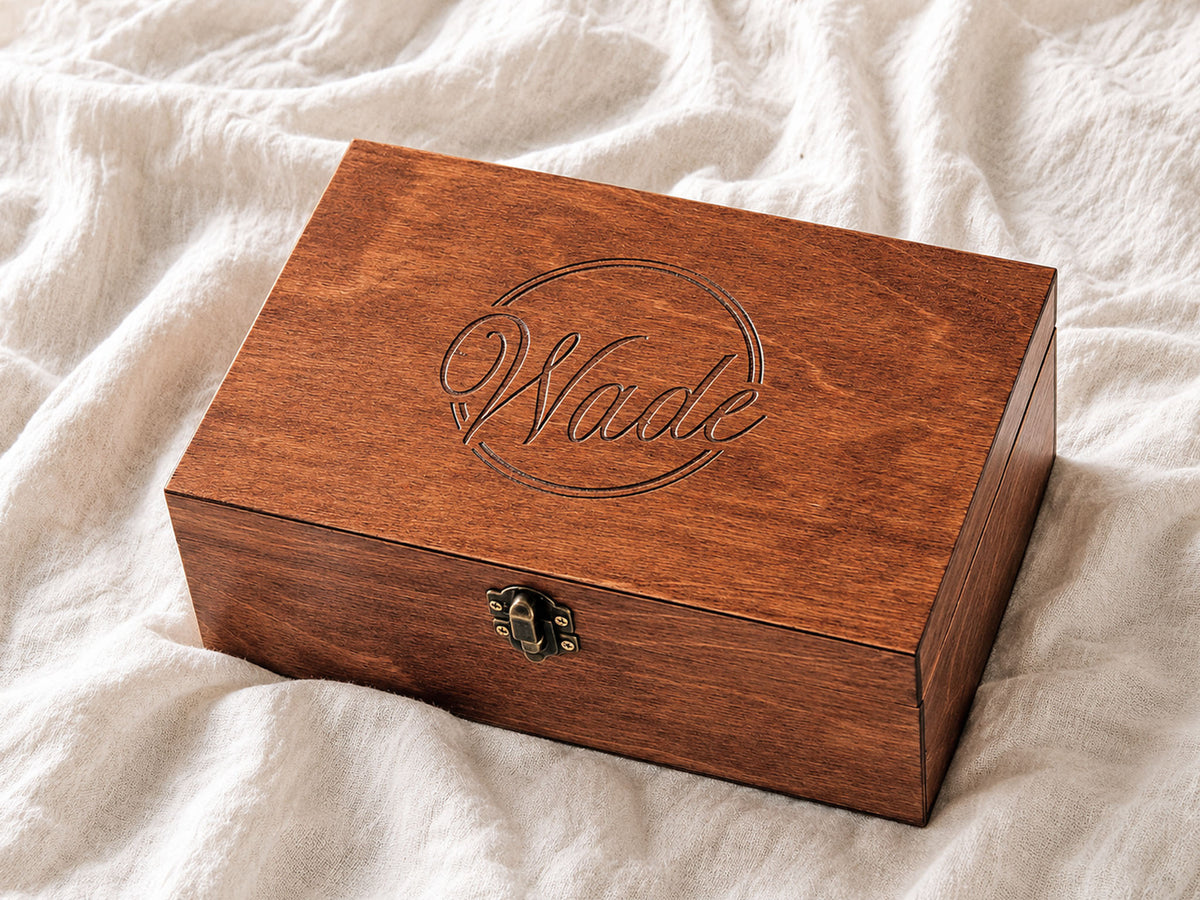 Caja con nombre grabado, Caja de recuerdos personalizada, Caja de recuerdos personalizada con monograma