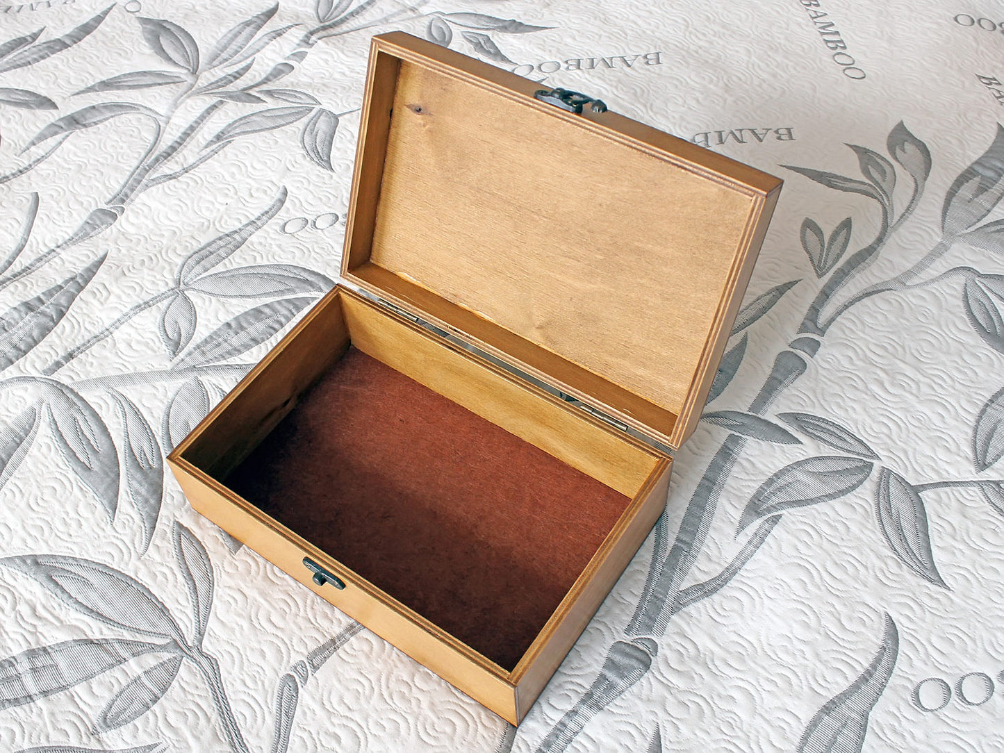 Custom jewelry box with a message engraved to order, Wooden keepsake box