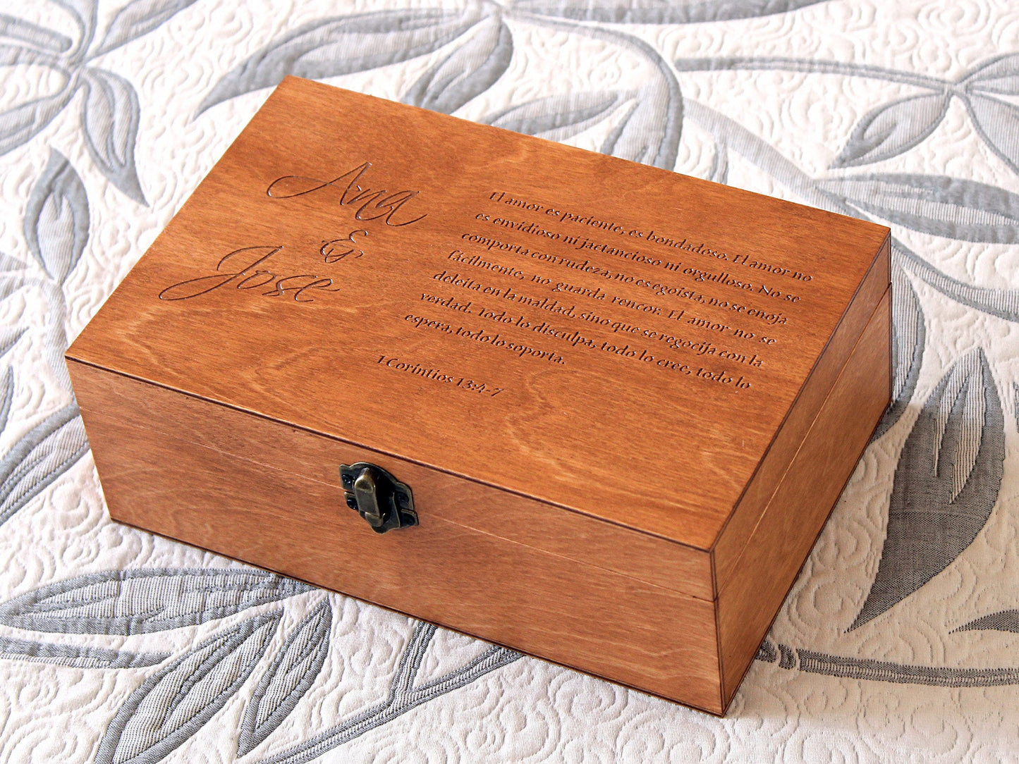 Wedding keepsake wood box with custom message engraved, Gift for the bride