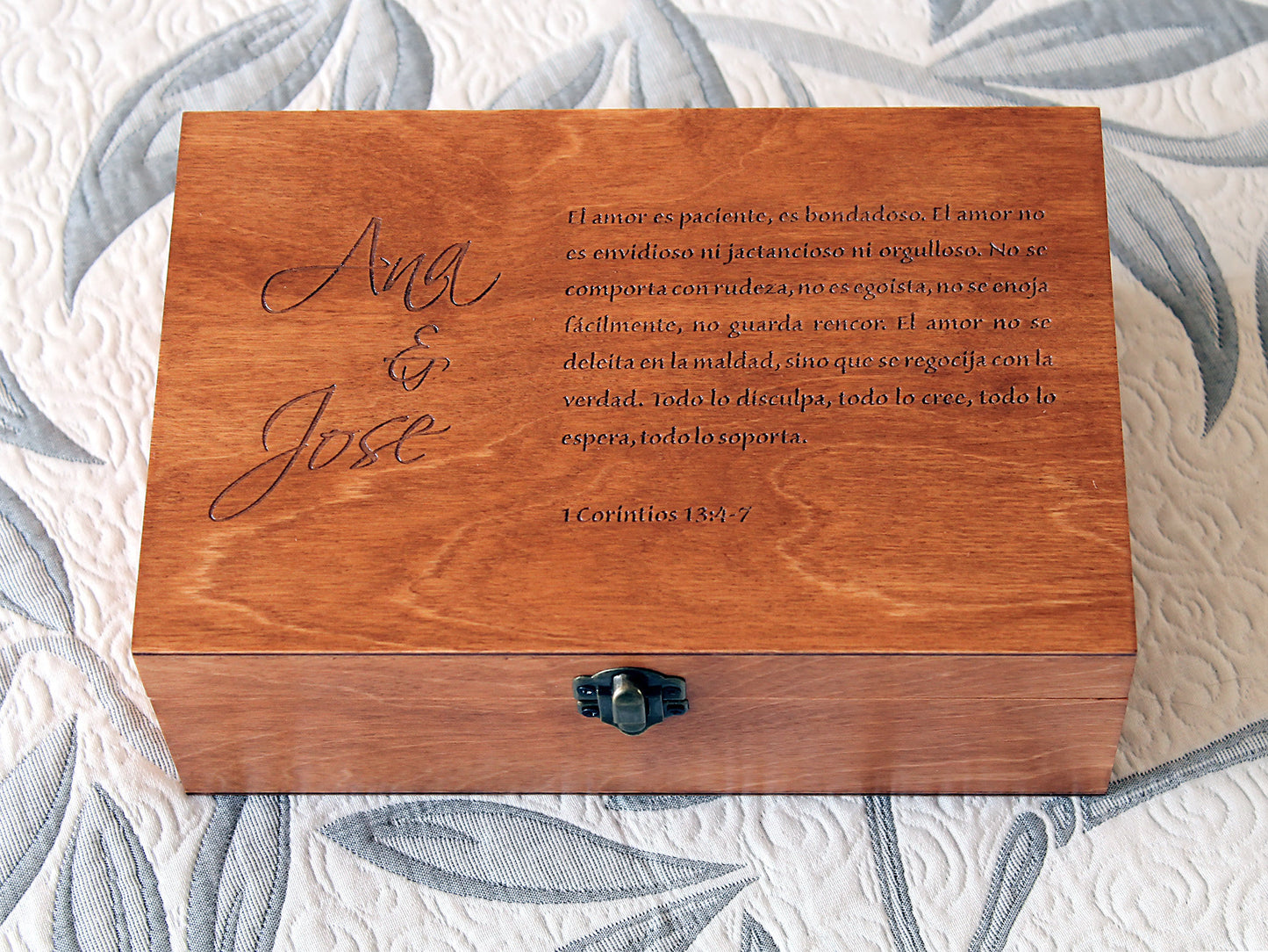 Wedding keepsake wood box with custom message engraved, Gift for the bride
