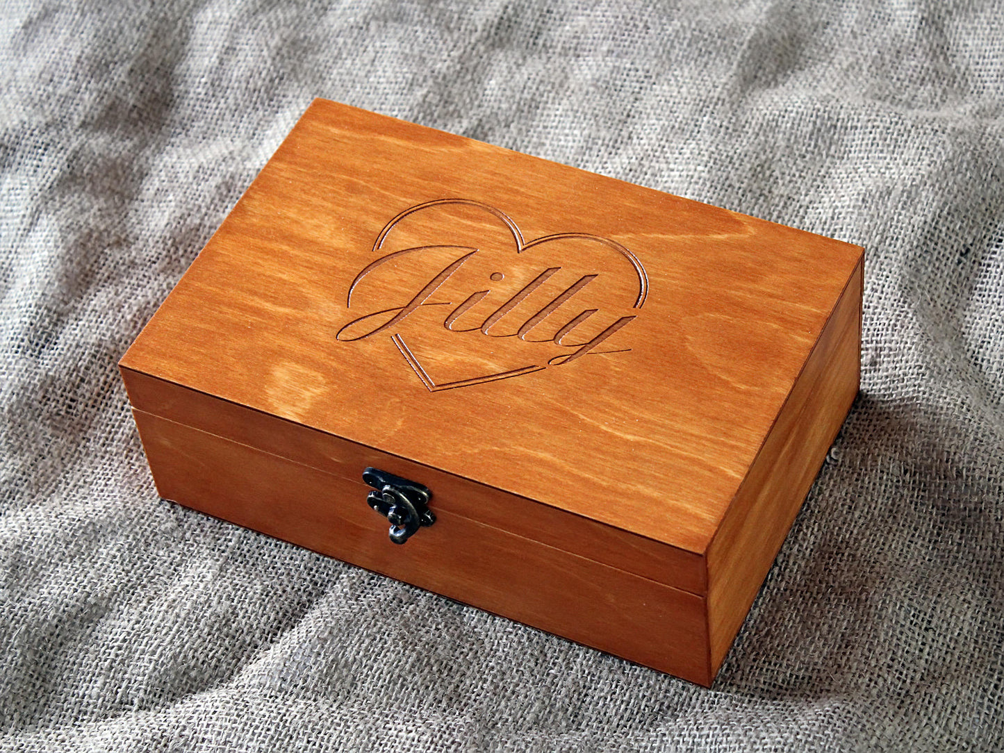 Joyero de recuerdo con nombre y corazón grabados, Caja del tesoro