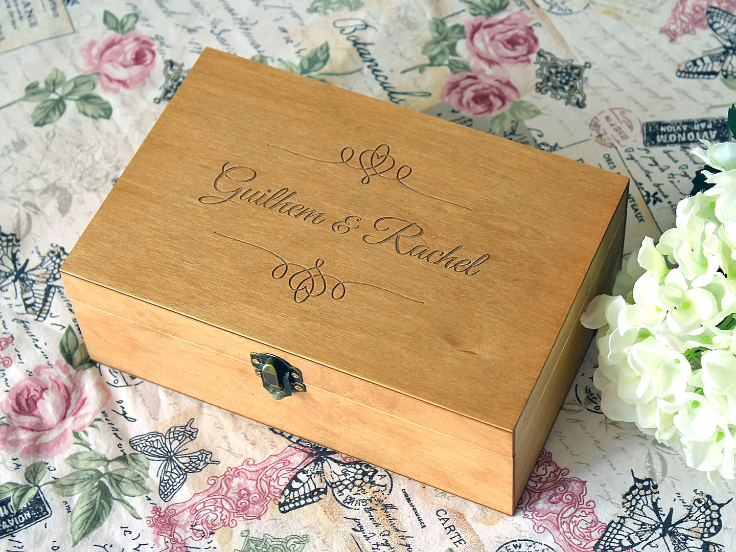 Gift for the couple on the wedding day