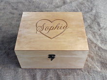 Load image into Gallery viewer, Keepsake box with heart and name engraved, Customized wood box for birthday gift
