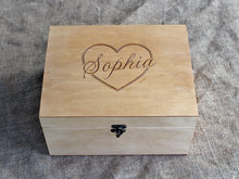 Load image into Gallery viewer, Keepsake box with heart and name engraved, Customized wood box for birthday gift
