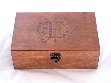 Monogrammed wood box, Monogram keepsake box, Jewelry box gift for