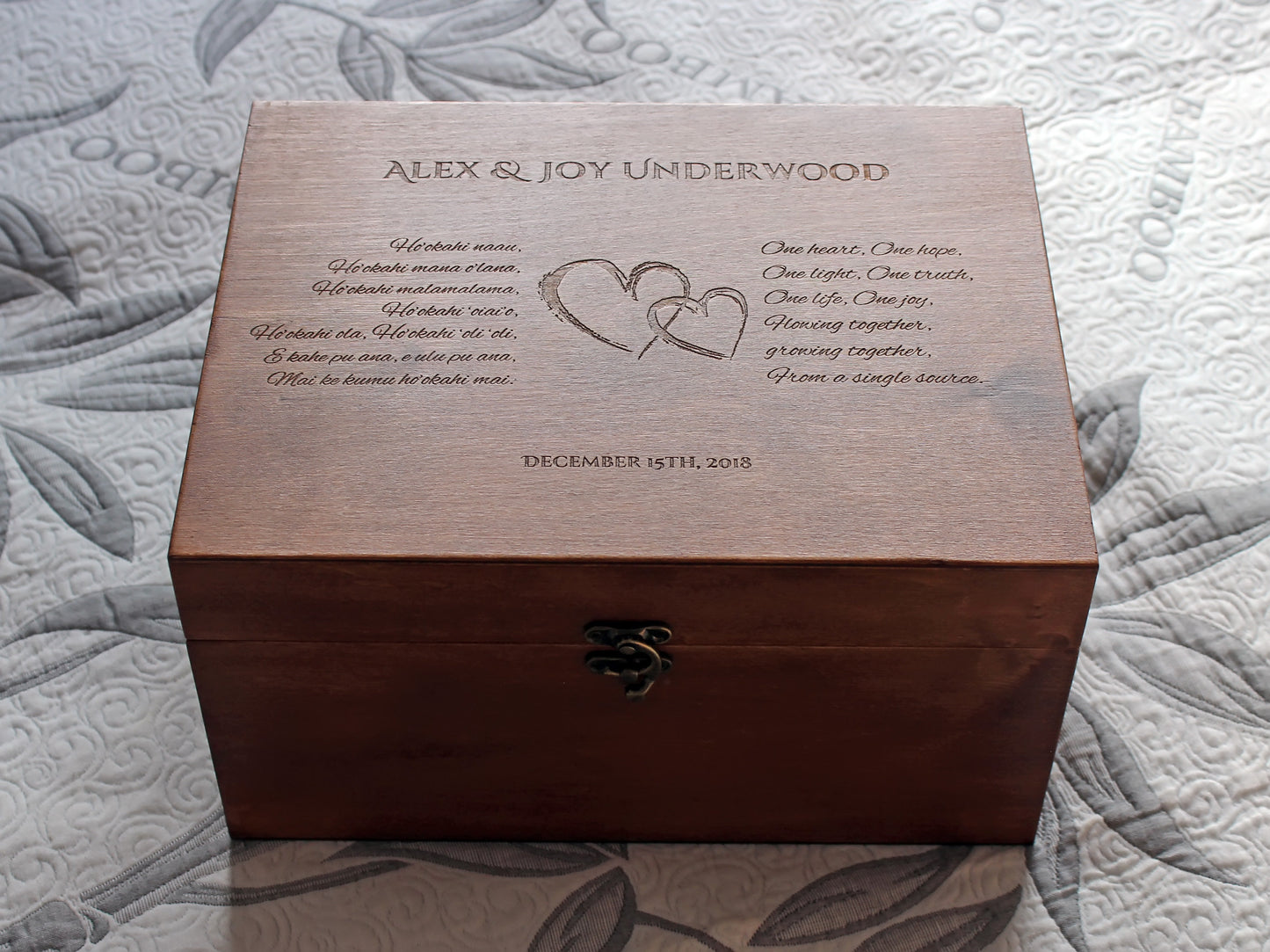 Wedding oath engraved on box, Custom wedding memento storage box