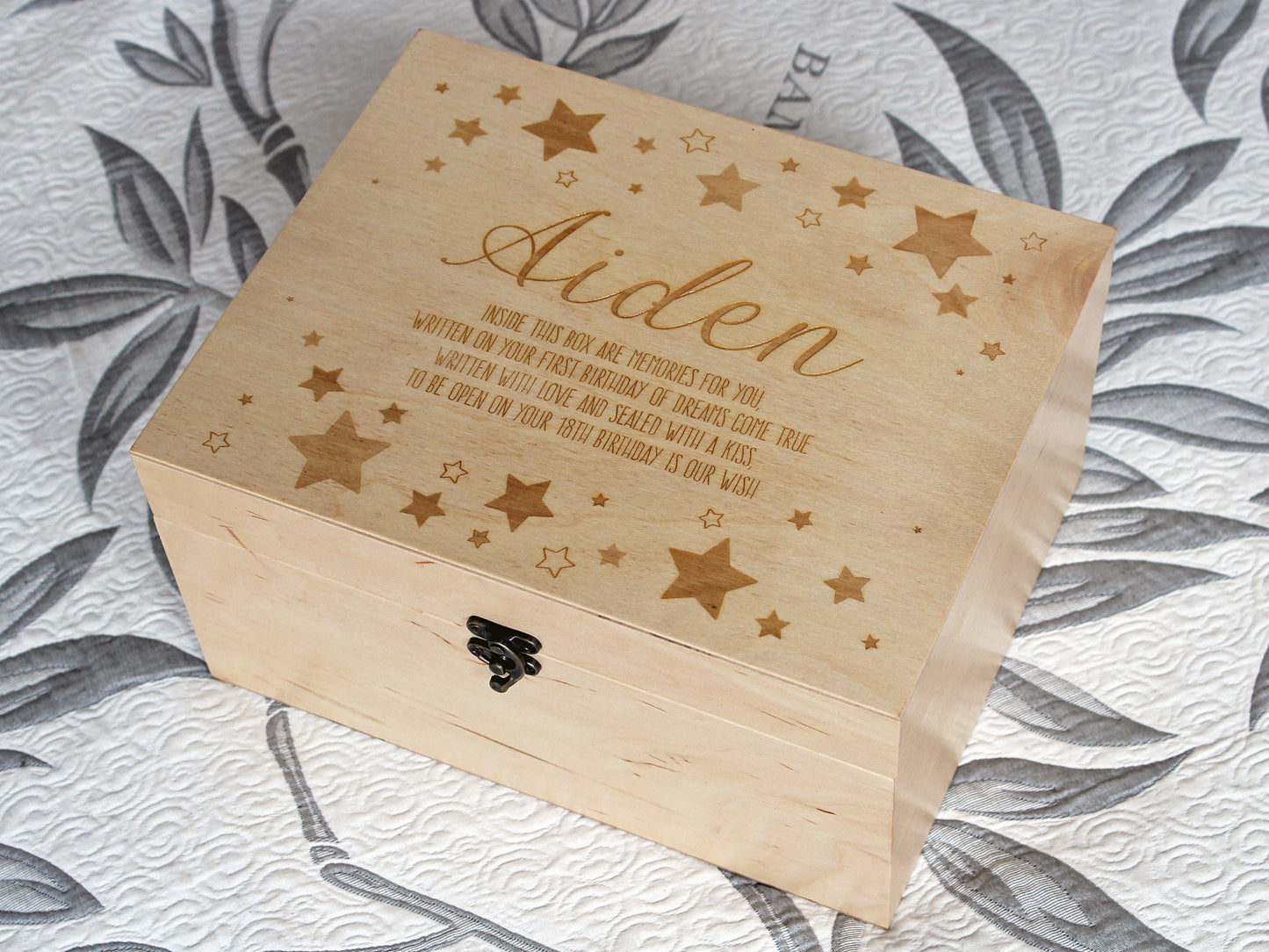 Newborn gift Time capsule, Baby keepsake box with name text and stars engraved, Custom wood box