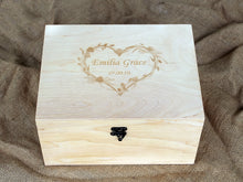 Load image into Gallery viewer, Personalized keepsake jewelry box, Custom gift for her wooden box
