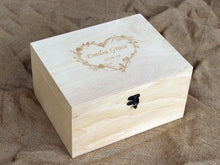 Load image into Gallery viewer, Personalized keepsake jewelry box, Custom gift for her wooden box
