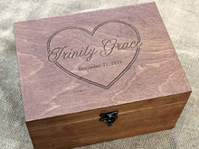 Load image into Gallery viewer, Personalized keepsake box with heart shape design and engraved name
