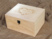 Load image into Gallery viewer, Personalized keepsake jewelry box, Custom gift for her wooden box
